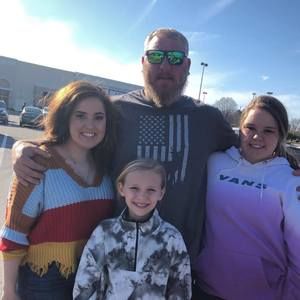 Meet your Posher, Diana